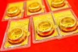 Giá vàng hôm nay 15/11/2025: Giảm sốc
