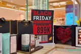Black Friday 2025: Giảm giá ‘ảo’, cửa hàng vắng khách