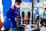 Giá xăng dầu đồng loạt giảm