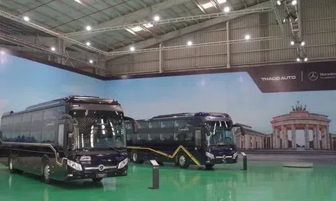 Thaco lắp ráp dòng xe buýt Mercedes-Benz tại Việt Nam