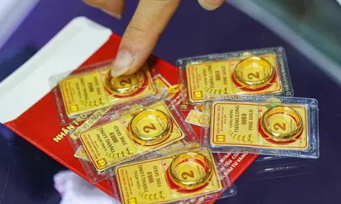 Giá vàng SJC chuyển động cùng chiều vàng thế giới