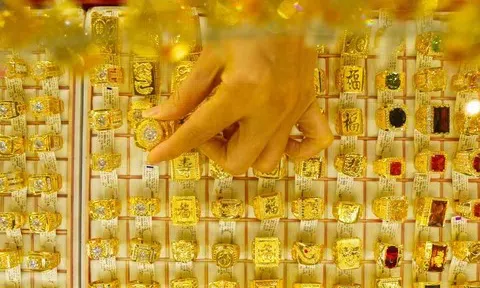 Giá vàng SJC tiếp tục tăng, cao hơn vàng thế giới 13 triệu đồng/lượng