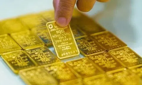 Giá vàng hôm nay 14/7/2025: Neo ở ngưỡng cao