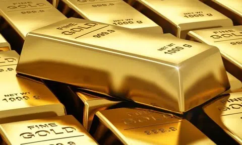 Giá vàng hôm nay 18/7/2025: Trong nước neo cao, thế giới tiếp tục tăng