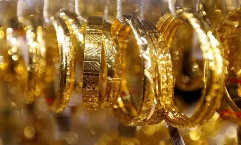 Giá vàng hôm nay 21/7/2025: Vàng nhẫn vẫn neo ở mức cao