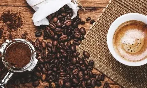 Giá cà phê hôm nay 23/7/2025: Giảm mạnh hàng loạt