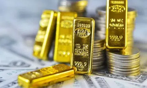 Giá vàng hôm nay 23/7/2025: Thế giới tăng vọt, SJC leo thang rồi có lao dốc?