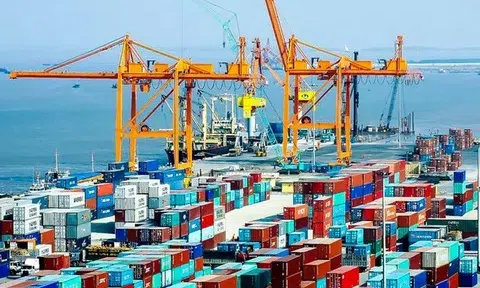 Xuất nhập khẩu nửa đầu tháng 8/2025: FDI dẫn dắt, thặng dư thương mại vẫn được giữ vững