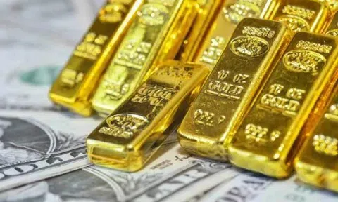 Giá vàng hôm nay 3/10/2025: Đảo chiều lao dốc