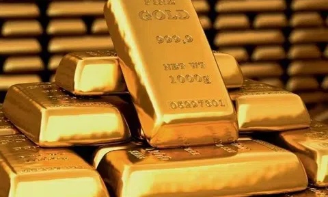 Giá vàng hôm nay 23/10/2025: Lao dốc thẳng đứng