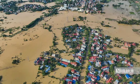 Hà Nội huy động hơn 1.200 cán bộ, chiến sĩ ứng phó sạt lở đê kè và ngập úng