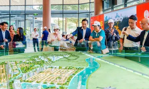 Hạ tầng nghìn tỷ liên tục đổ bộ, bất động sản phía Tây TP.HCM rục rịch cuối năm