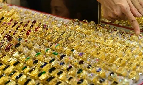 Giá vàng hôm nay 24/11/2025: Vàng miếng, vàng nhẫn bán ra ở mức cao