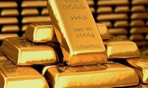 Giá vàng hôm nay 28/11/2025: Neo ở mức cao