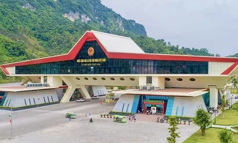 Thí điểm vận chuyển hàng hóa 2 chiều qua cửa khẩu quốc tế Hữu Nghị – Hữu Nghị Quan