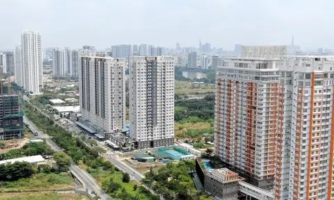 Giá nhà tăng nhanh hơn thu nhập, thị trường địa ốc đứng trước bài toán cân bằng