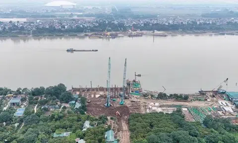Cầu Tứ Liên trước áp lực tiến độ khi giải phóng mặt bằng còn “nút thắt”