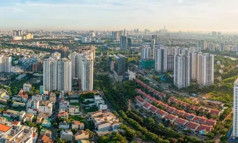 Địa ốc 2025 tăng tốc nguồn hàng, giá căn hộ leo thang kỷ lục ba năm