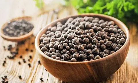 Giá tiêu hôm nay 12/2/2026: Tăng nhẹ, dao động khoảng 148.000 – 151.000 đồng/kg