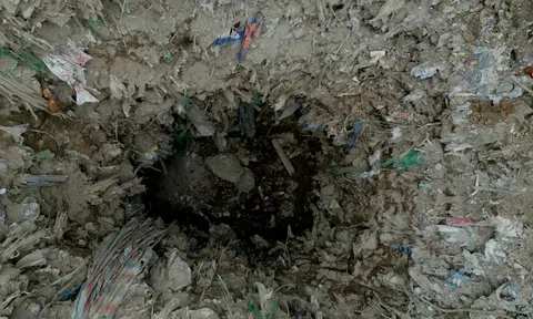 Cận cảnh 7 triệu kg chất thải khiến 4 đối tượng bị Công an Hà Nội khởi tố