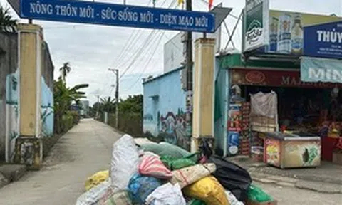 Đà Nẵng: Hàng nghìn tấn rác bủa vây khu dân cư, người dân sống trong cảnh “nghẹt thở”