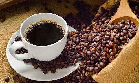 Giá cà phê hôm nay 6/4/2026: Trong nước giảm sâu dưới 90.000 đồng/kg