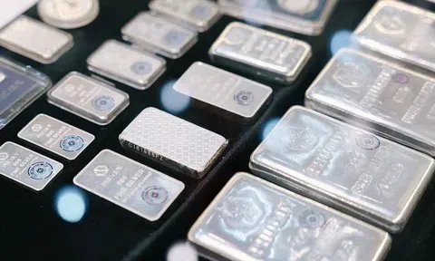 Giá bạc hôm nay 18/4/2026: Giữ đà phục hồi mạnh cuối tuần