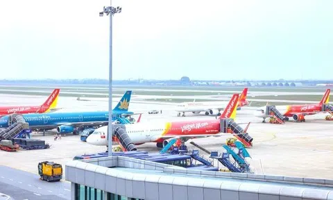 Doanh nghiệp hàng không đối mặt áp lực sau quý tăng trưởng kỷ lục