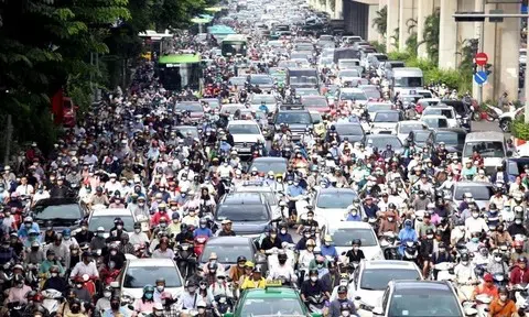 Hà Nội tính hỗ trợ đến 20 triệu đồng cho hộ nghèo khi đổi xe máy điện