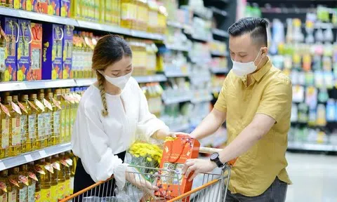 Sức mua nội địa tăng tốc, doanh thu bán lẻ và dịch vụ vượt mốc 3,18 triệu tỷ đồng