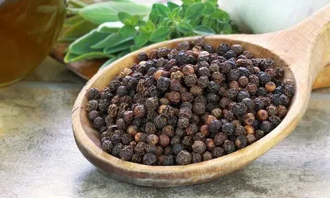 Giá tiêu hôm nay 15/6/2026: Cập nhật giá tiêu trong nước, thế giới