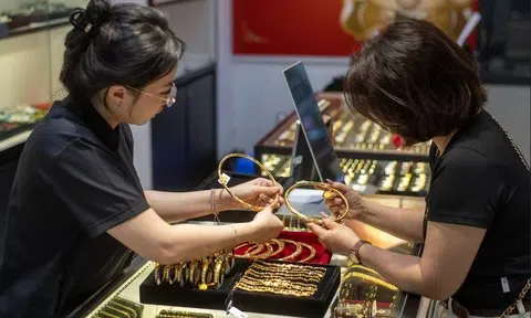 Giá vàng lấy lại đà tăng, áp sát mốc 152 triệu đồng/lượng