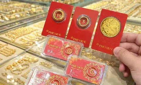 Giá vàng “leo dốc”, áp sát mốc 149 triệu đồng/lượng