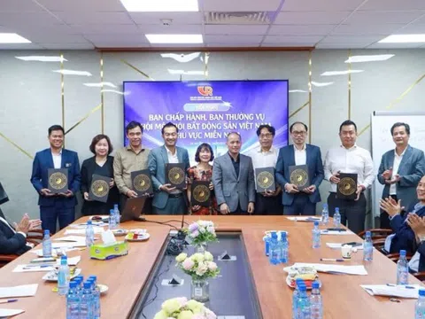 Tác giả sách bất động sản 68 triệu: “Toàn bộ lợi nhuận sẽ dành cho thiện nguyện”