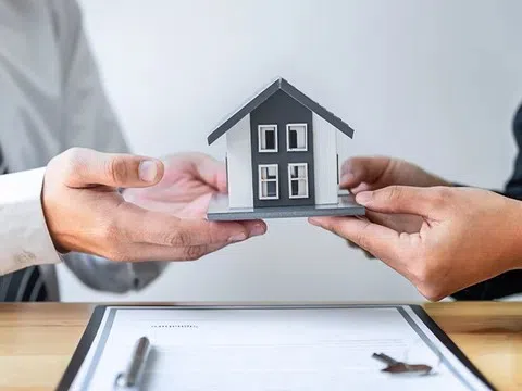 Chuẩn hóa và nâng cao chất lượng đội ngũ môi giới bất động sản