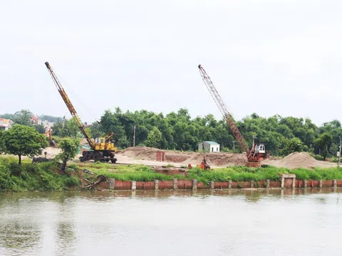 Bắc Giang tăng cường quản lý hoạt động khai thác cát, sỏi lòng sông