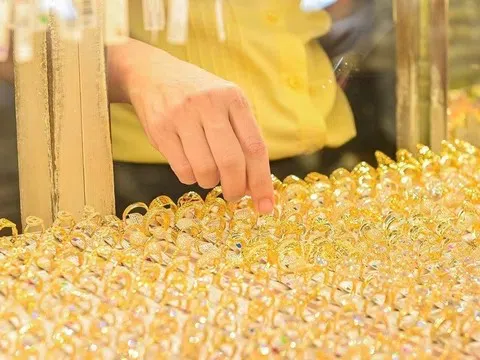 Giá vàng tăng mạnh, vàng miếng SJC neo ở mức cao 120,3 triệu đồng/lượng
