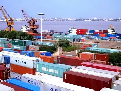 Thu thuế VAT tự động với hàng nhập khẩu giá trị thấp qua chuyển phát nhanh từ 1/8