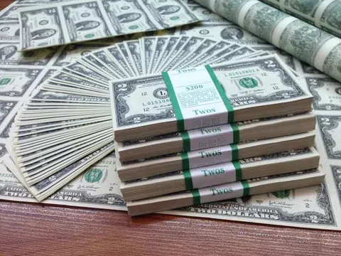 Tỷ giá USD hôm nay 25/7/2025: Đồng USD tăng nhẹ sau khi ECB giữ nguyên lãi suất