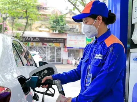 Giá xăng dầu hôm nay 6/9: Giá xăng dầu thế giới giảm mạnh