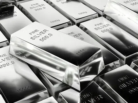 Giá bạc hôm nay 17/9: Duy trì đà tăng mạnh, vượt mốc cao