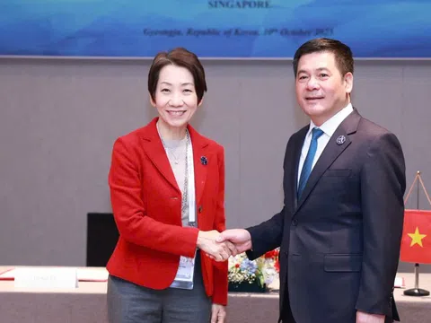 Việt Nam chính thức là đối tác đầu tiên ký MOC thương mại gạo với Singapore