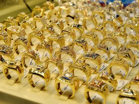 Giá vàng hôm nay 4/11/2025: Vàng miếng tăng mạnh