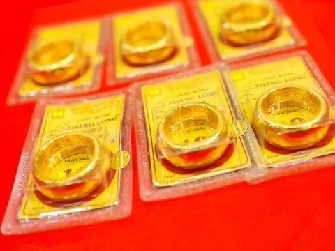 Giá vàng hôm nay 15/11/2025: Giảm sốc