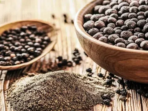 Giá tiêu hôm nay 27/11/2025: Tăng mạnh từ 1.000 đến 2.000 đồng/kg