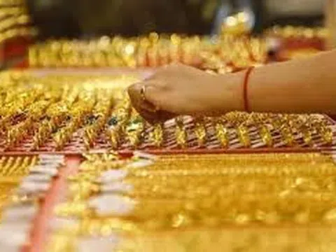 Giá vàng hôm nay 2/12/2025: Lập kỷ lục mới