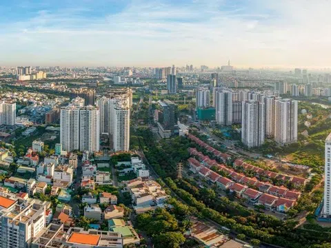 Địa ốc 2025 tăng tốc nguồn hàng, giá căn hộ leo thang kỷ lục ba năm