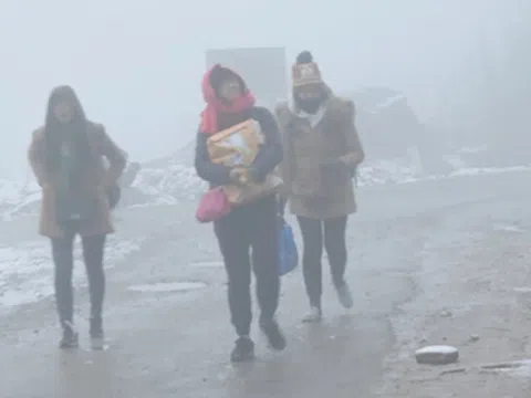 Miền Bắc đón đợt không khí lạnh mạnh "lạ thường", liệu xuất hiện băng giá?