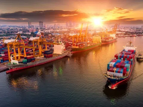 Vượt “bão” thuế quan, Việt Nam trở thành quán quân tăng trưởng châu Á năm 2025