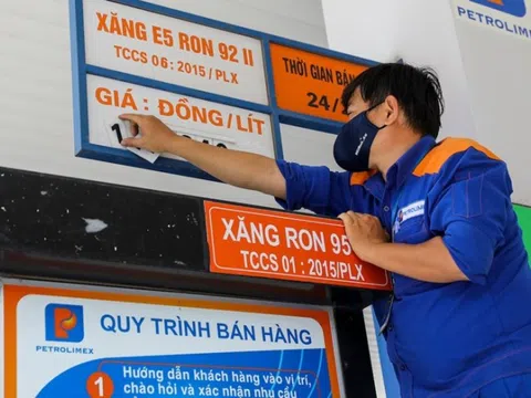 Giá xăng dầu đồng loạt tăng, có loại tăng 760 đồng/lít